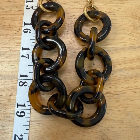 J. Crew Tortoise Acrylic Circular Link Necklace With Gold-Tone Hardware - Picture 3 of 6
